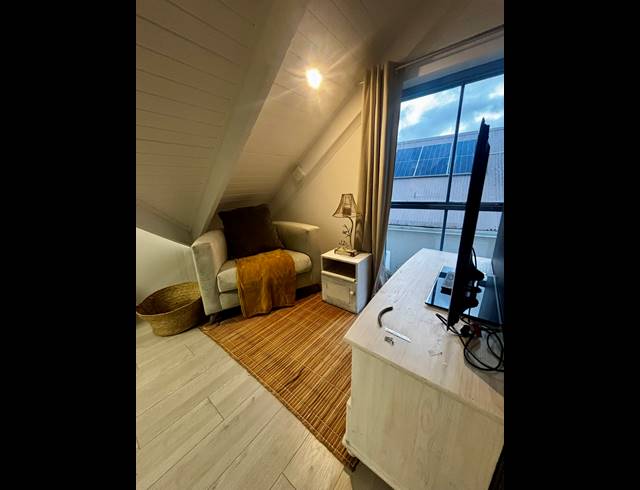 1 bed property to rent in CAPE TOWN
